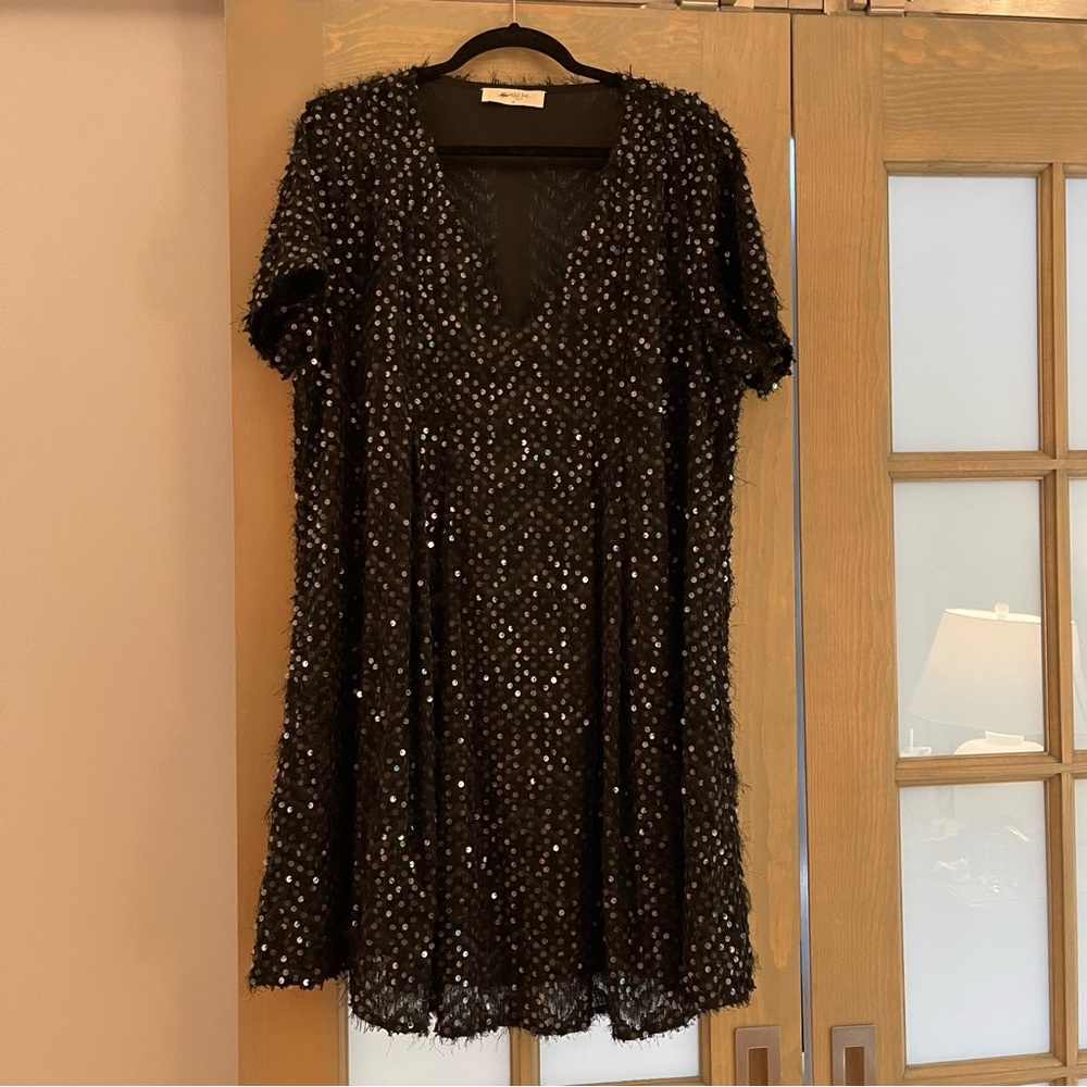 ARULA black sequin dress - Size 1X or “A”.